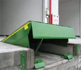 hydraulic dock leveler